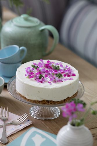 Géranium, pélargonium, géranium odorant, fleur coupée, comestible, gâteau